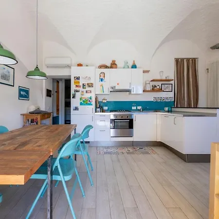 Casa Nel Borgo, 20 Metri Dal Mare Apartment