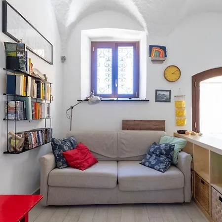 Apartment Casa Nel Borgo, 20 Metri Dal Mare *