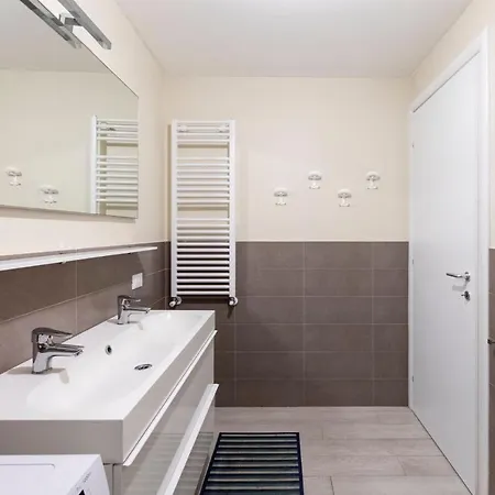 Apartment Casa Nel Borgo, 20 Metri Dal Mare Albisola Superiore
