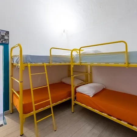 Casa Nel Borgo, 20 Metri Dal Mare Apartment Albisola Superiore